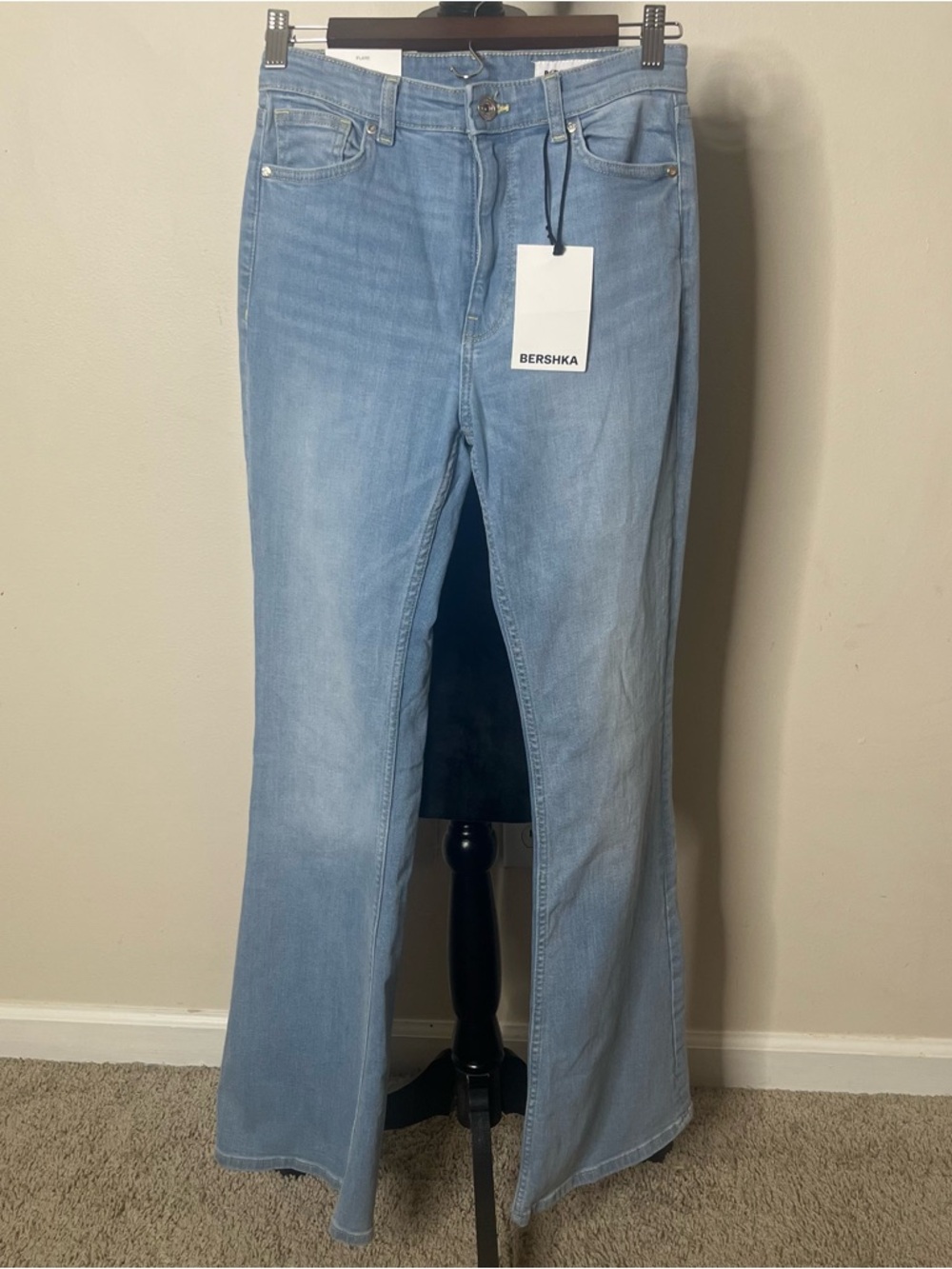 Bershka Light Wash High-Rise Flare Stretch Blue Denim Jeans Women’s Sz 4~NWT